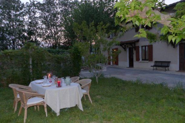 Bed and Breakfast La Ferme De Chaleyre Роман-сюр-Ізер Екстер'єр фото